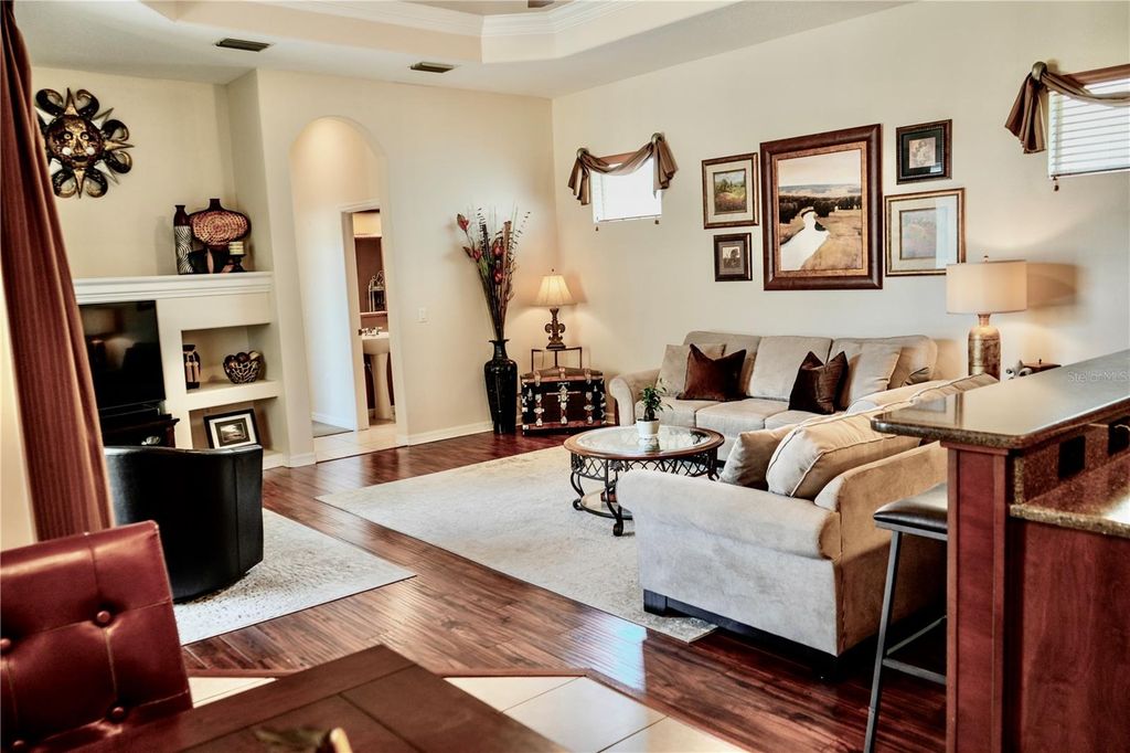 Image 4 of property listing at 10126 BALCONY STREET, New Port Richey, FL 34655