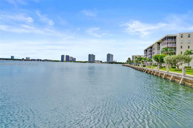 3020 Marcos Dr S106, Aventura, FL 33160