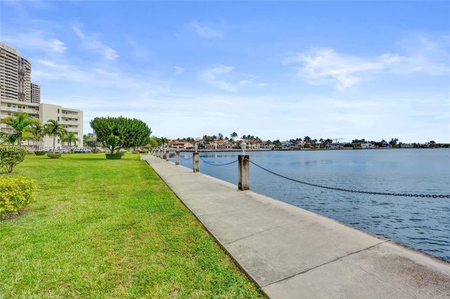 3020 Marcos Dr S106, Aventura, FL 33160