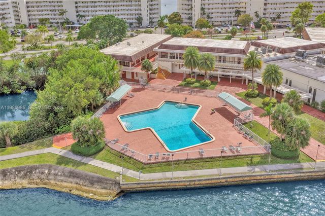 3020 Marcos Dr S106, Aventura, FL 33160