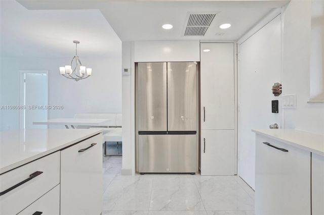 3020 Marcos Dr S106, Aventura, FL 33160