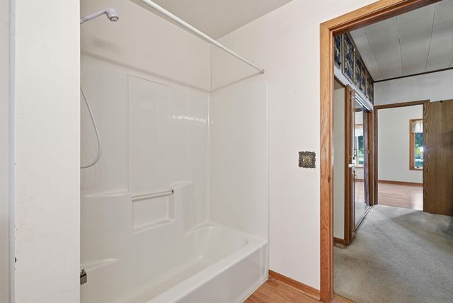 1218 4th Street NW, Elk River, MN 55330