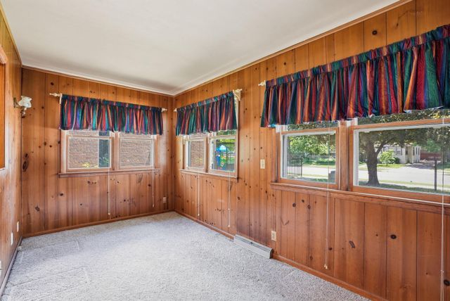 1218 4th Street NW, Elk River, MN 55330