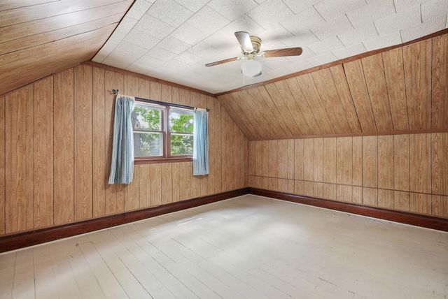 1218 4th Street NW, Elk River, MN 55330