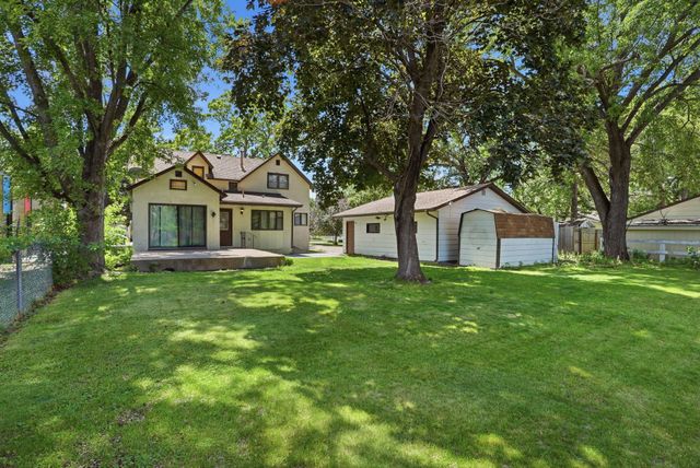 1218 4th Street NW, Elk River, MN 55330