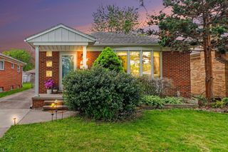 4114 Mckinley Street, Dearborn Heights City, MI 48125