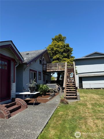 711 N, Hoquiam, WA 98550