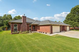 1624 E Twin Brook Terrace, Mustang, OK 73064