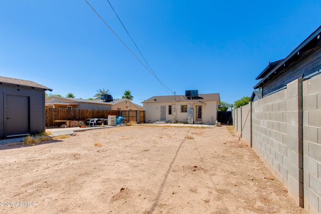 1342 E GRANADA Road, Phoenix, AZ 85006