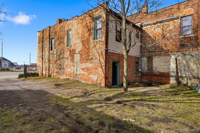 2538 Michigan Avenue, Detroit, MI 48216