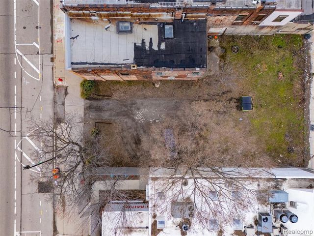 2538 Michigan Avenue, Detroit, MI 48216