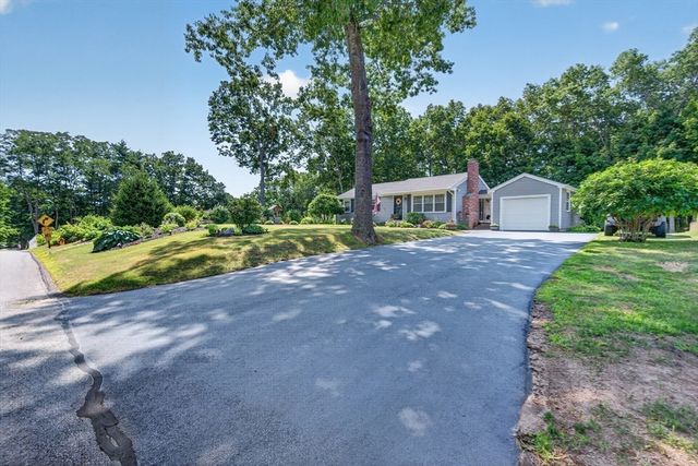 46 Esta Rd, Plymouth, MA 02360