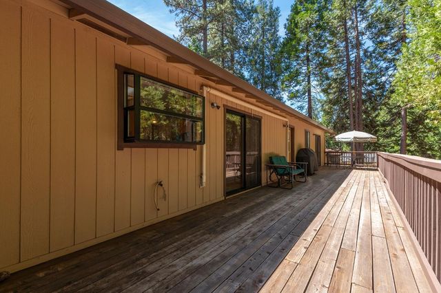 26299 Sugar Pine Dr, Pioneer, CA 95666