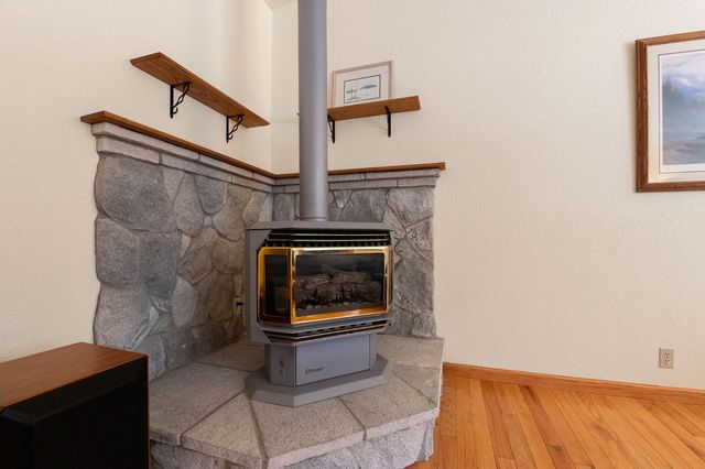 26299 Sugar Pine Dr, Pioneer, CA 95666