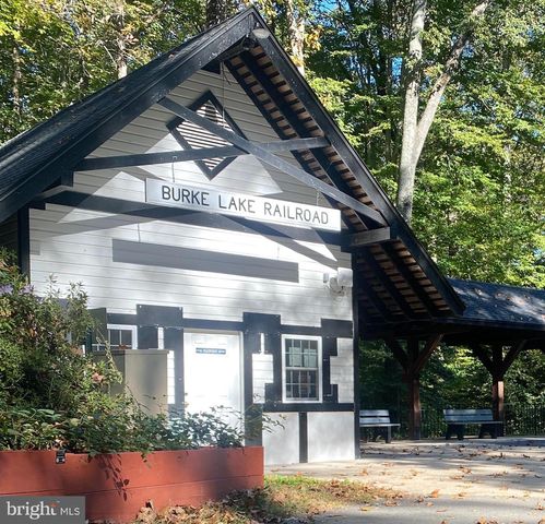 7013 GALGATE DR, Springfield, VA 22152