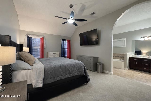 6568 Braybourne Main, Olive Branch, MS 38654