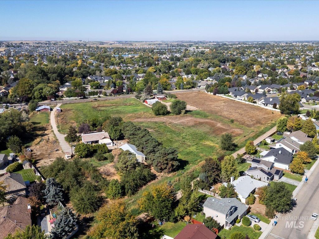 604 S Midland Blvd, Nampa, ID 83686 photo 17