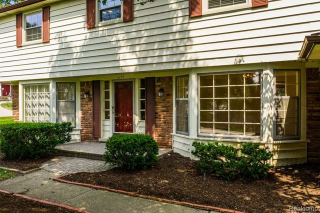 4259 WENDELL Road, West Bloomfield Charter Township, MI 48323