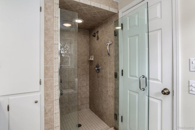 4259 WENDELL Road, West Bloomfield Charter Township, MI 48323