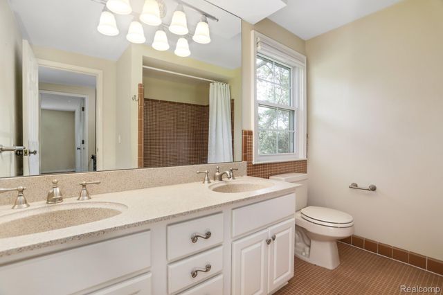 4259 WENDELL Road, West Bloomfield Charter Township, MI 48323