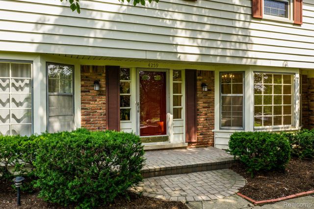 4259 WENDELL Road, West Bloomfield Charter Township, MI 48323