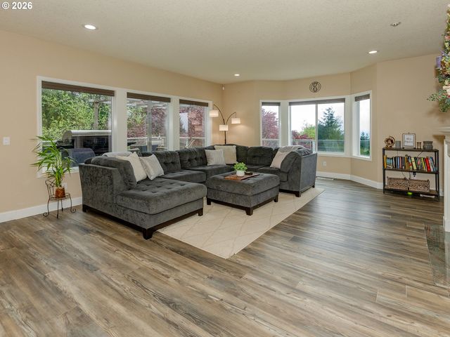 125 WISHMAN Dr, Woodland, WA 98674