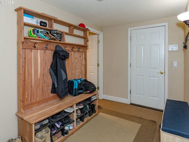 125 WISHMAN Dr, Woodland, WA 98674