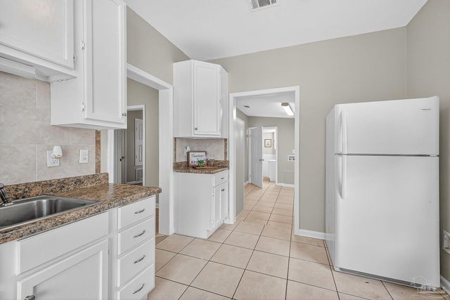 2400 W Gadsden St, Pensacola, FL 32505