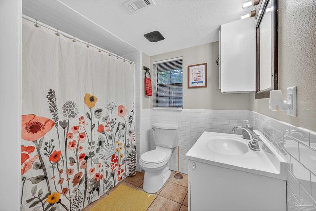 2400 W Gadsden St, Pensacola, FL 32505