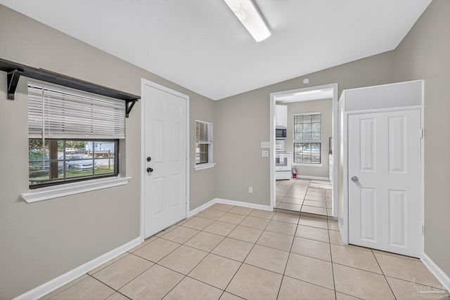 2400 W Gadsden St, Pensacola, FL 32505