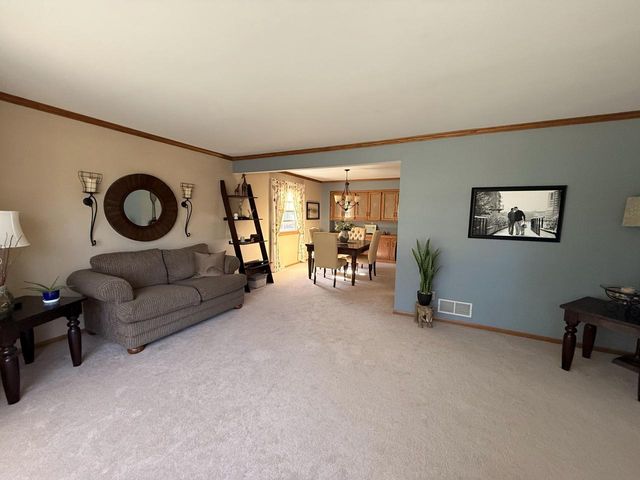 8716 W Whitaker AVENUE, Greenfield, WI 53228