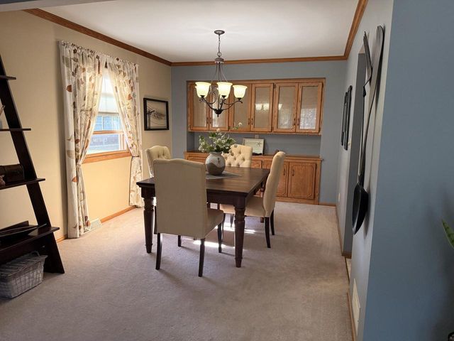8716 W Whitaker AVENUE, Greenfield, WI 53228