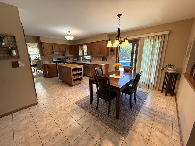 8716 W Whitaker AVENUE, Greenfield, WI 53228