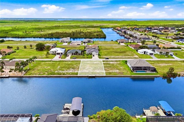 1519 NW 41st PL, Cape Coral, FL 33993