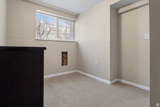 1369 N LEWIS PEAK DR, Ogden, UT 84404