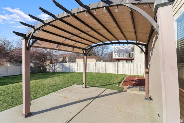 1369 N LEWIS PEAK DR, Ogden, UT 84404