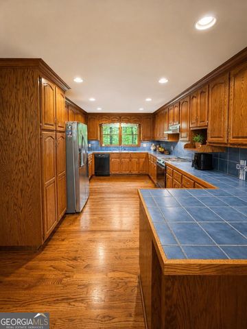 180 Hale Mountain Court, Hiram, GA 30141