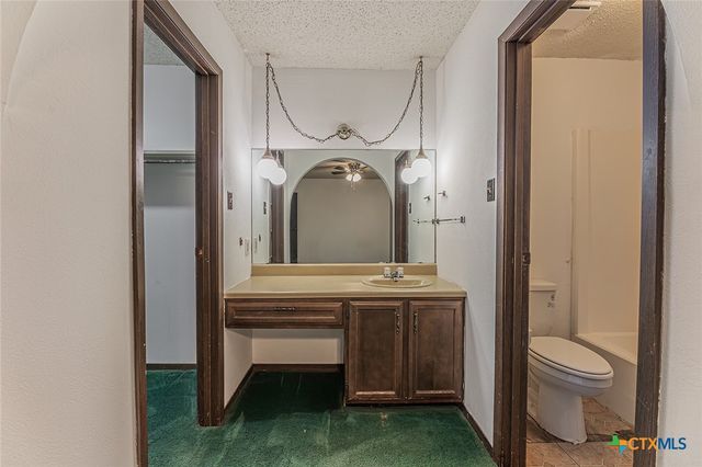 2001 Stagecoach Trail, Temple, TX 76502