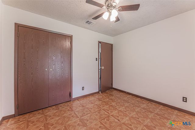 2001 Stagecoach Trail, Temple, TX 76502