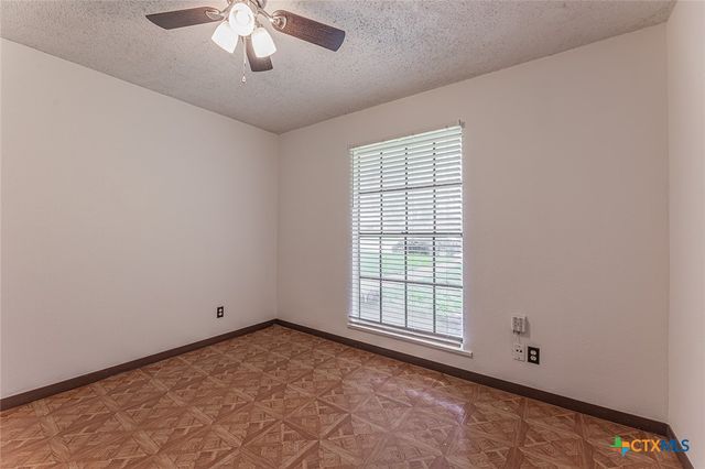 2001 Stagecoach Trail, Temple, TX 76502