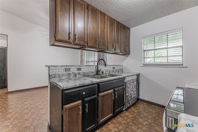 2001 Stagecoach Trail, Temple, TX 76502