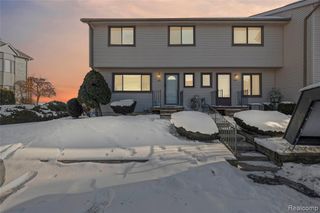 50666 Jefferson Avenue D8, New Baltimore, MI 48047