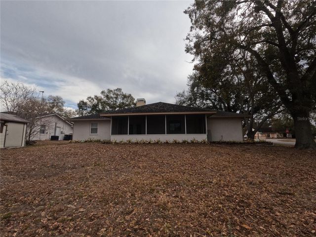 3924 CREWS LAKE DRIVE, Lakeland, FL 33813