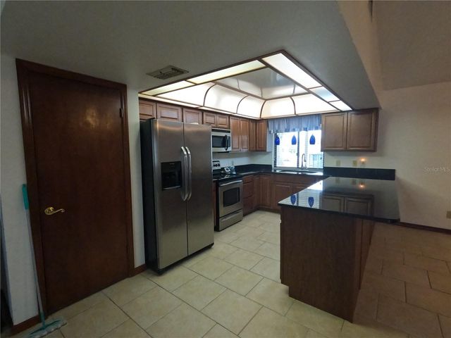 3924 CREWS LAKE DRIVE, Lakeland, FL 33813