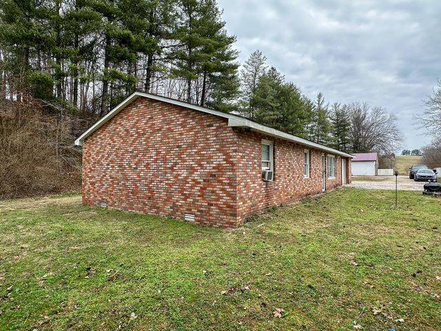 3990 Hwy 421 S, Mckee, KY 40447