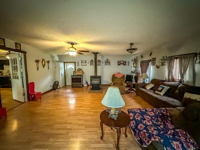 3990 Hwy 421 S, Mckee, KY 40447