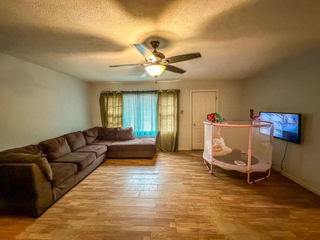 3990 Hwy 421 S, Mckee, KY 40447