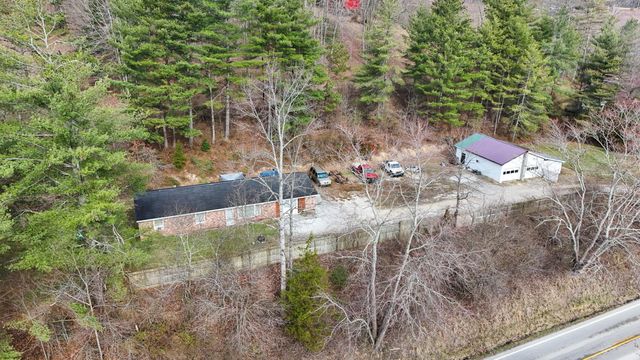 3990 Hwy 421 S, Mckee, KY 40447