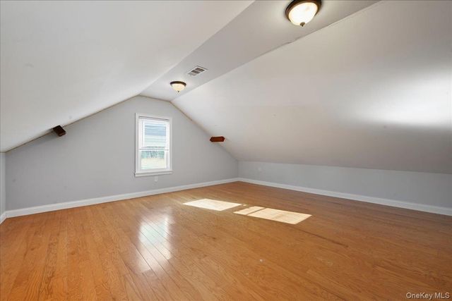 1 Carl Street, Greenvale, NY 11548