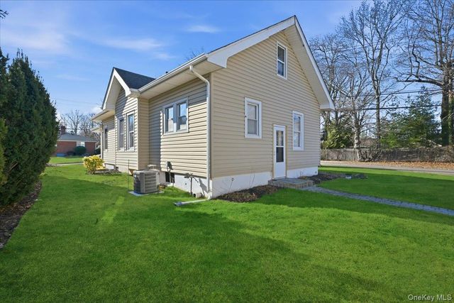 1 Carl Street, Greenvale, NY 11548